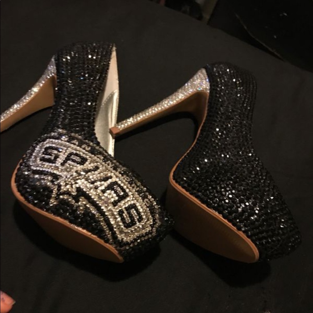 Spurs heels